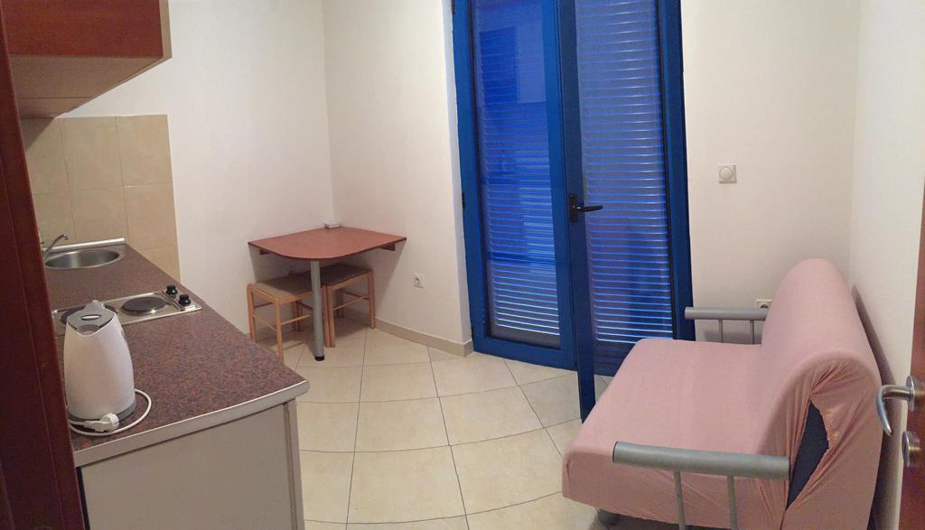 Apartmani Mainski Put 39 Budva Pokoj fotografie